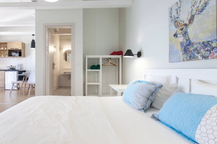 ligiabay-ligia-lefkada-greece-apartment-seven-second-floor-seafront-modern-accommodation-luxury-bedroom-modern-decoration-furniture