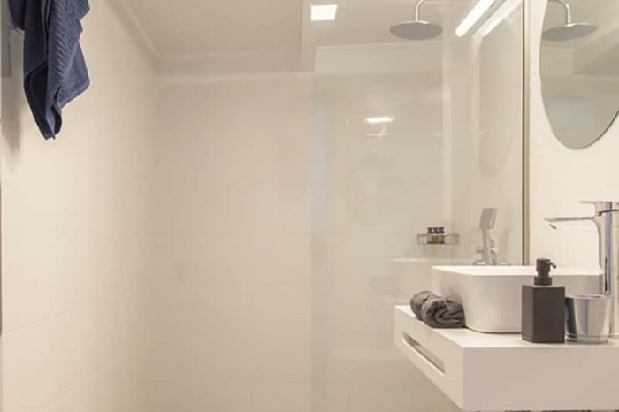 ligiabay-modern-apartment-six-ligia-lefkada-ionian-island-greece-family-bathroom