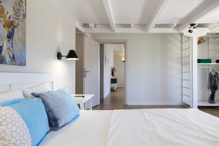 ligiabay-seafront-apartment-six-second-floor-modern-beautiful-bedroom